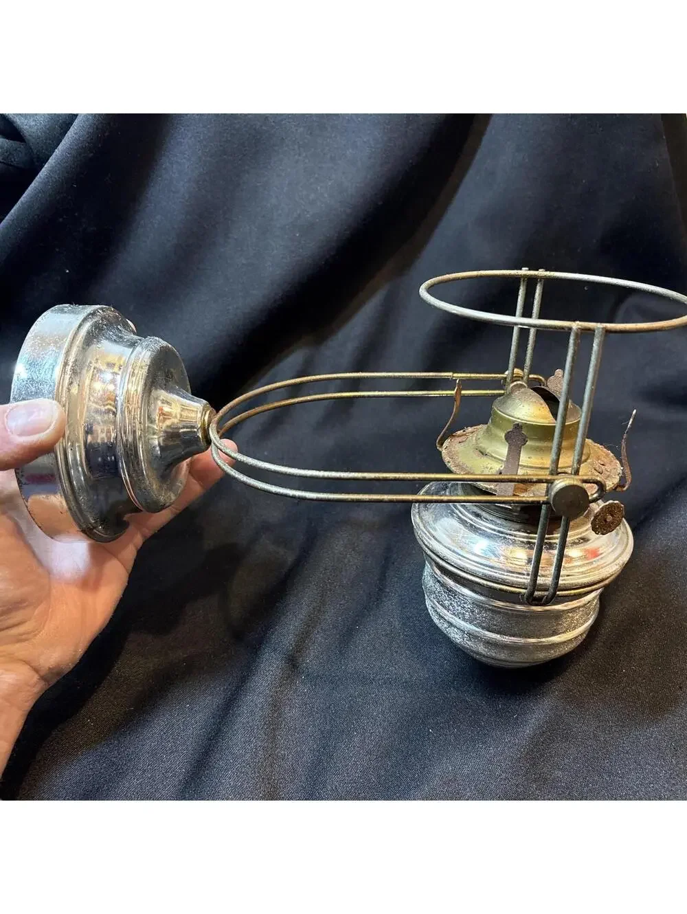 VTG Nickel Brass Ship Gimbal Oil Lamp Swivel Wall / Table Mount 10.75” No Globe